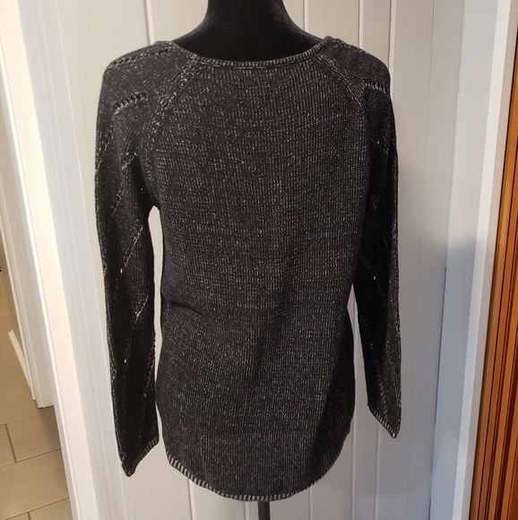 Fever Sweater - Picture 4 of 5